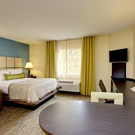 Candlewood Suites Raleigh Crabtree By Ihg Екстериор снимка