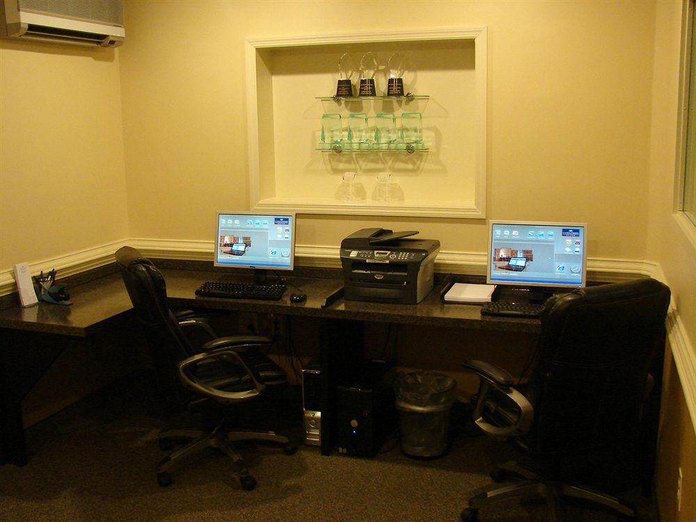 Candlewood Suites Raleigh Crabtree By Ihg Екстериор снимка