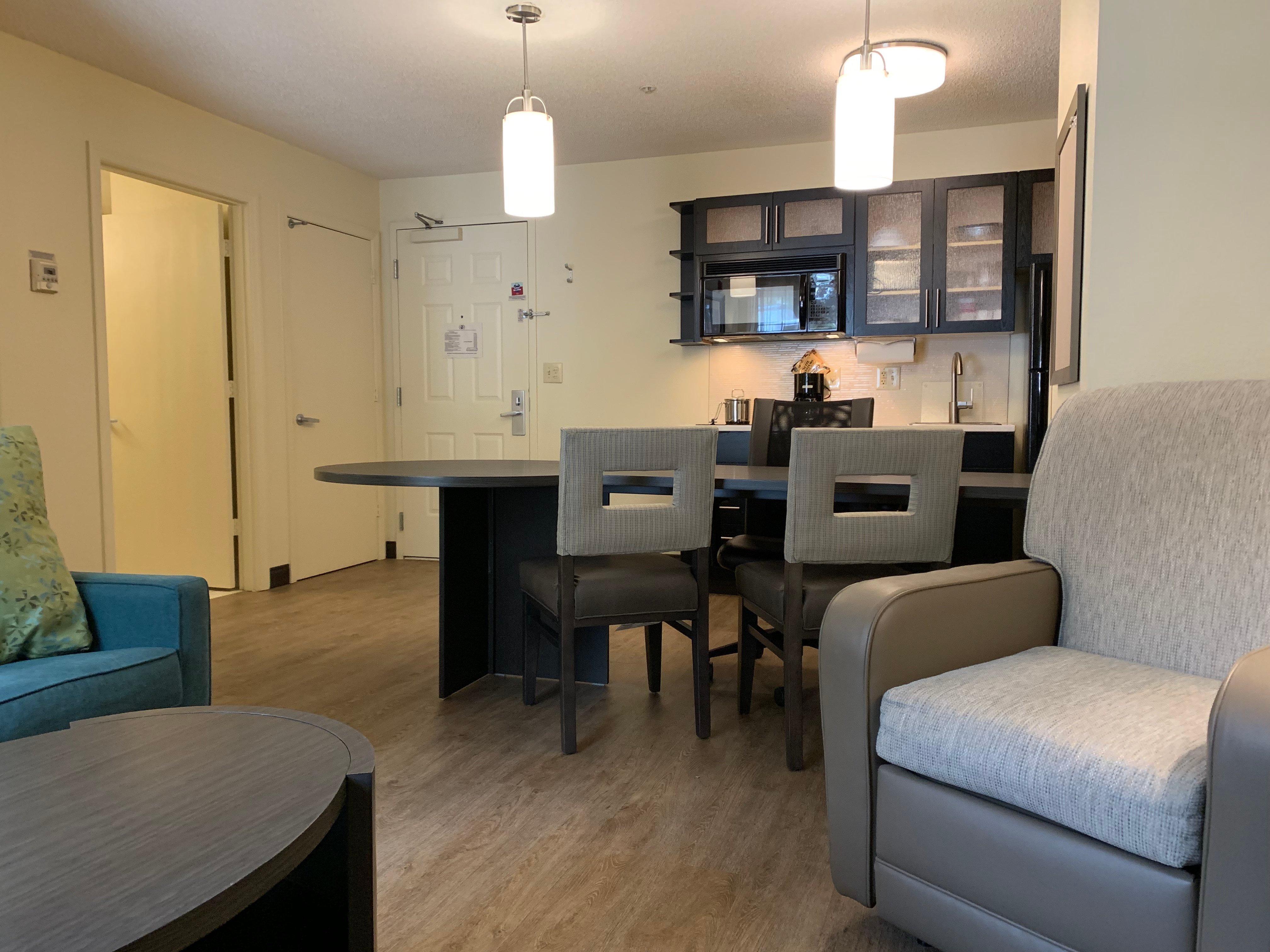 Candlewood Suites Raleigh Crabtree By Ihg Екстериор снимка