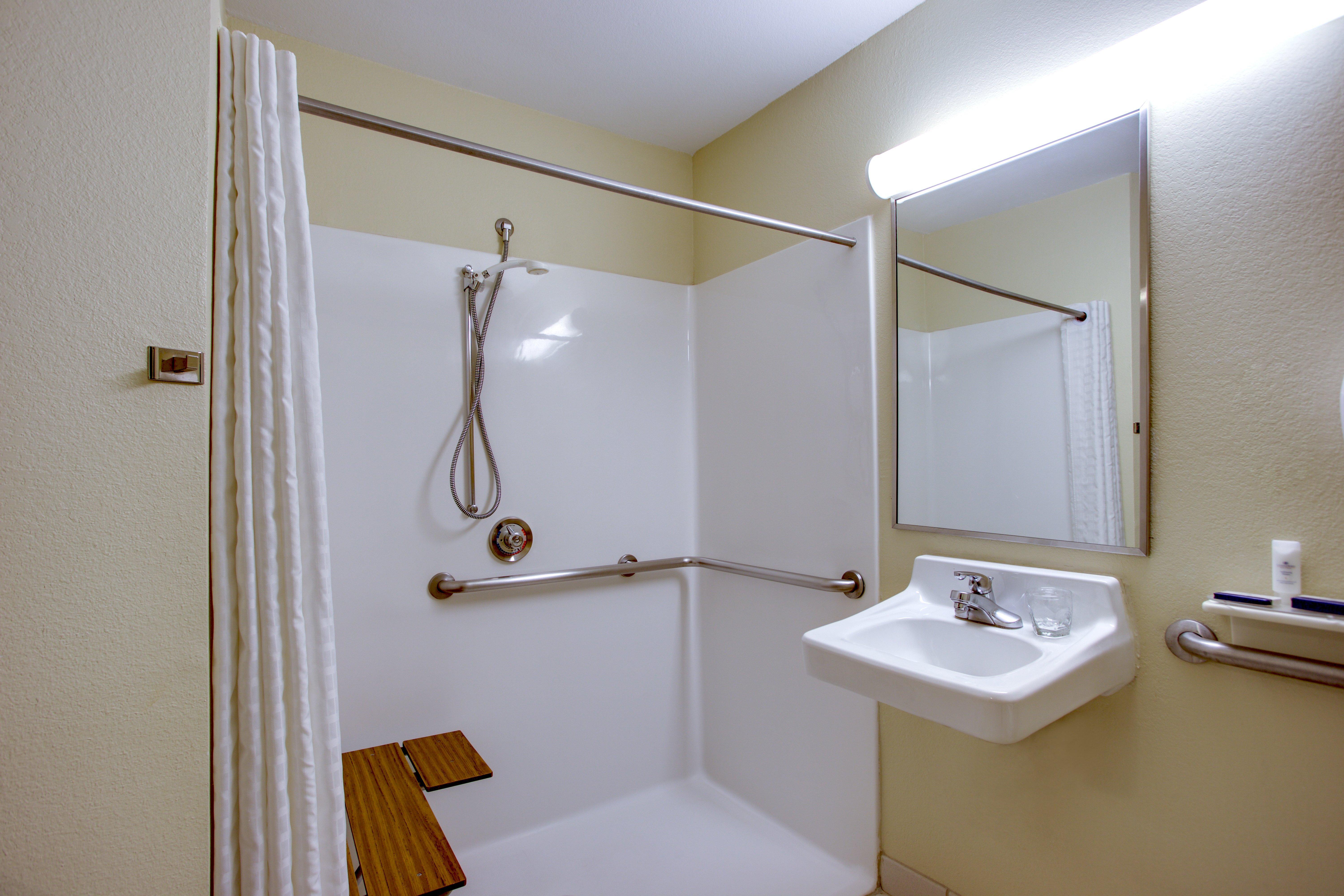 Candlewood Suites Raleigh Crabtree By Ihg Екстериор снимка
